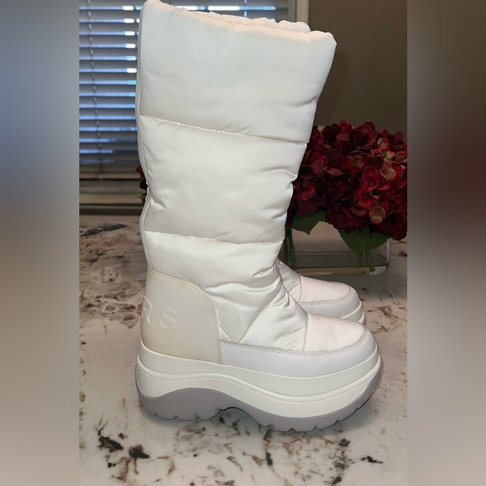 Michael Kors Gamma Cold Weather Boots size 5 MSRP $225 ***FLOOR SAMPLE *** - Picture 4 of 9